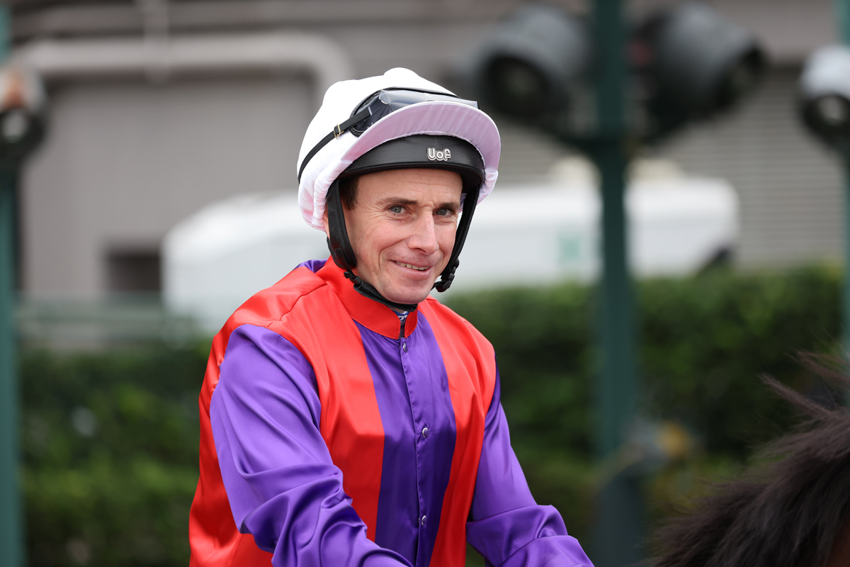 レビュー高評価商品 holds Moore Ryan key at Challenge Million Manulife x DBS to Nintendo Switch