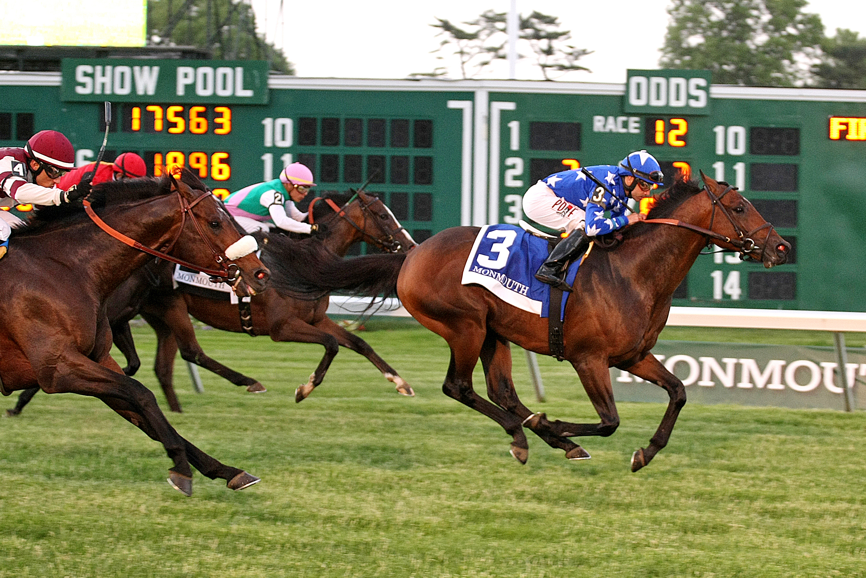 Money Multiplier wins 2018 Monmouth Stakes