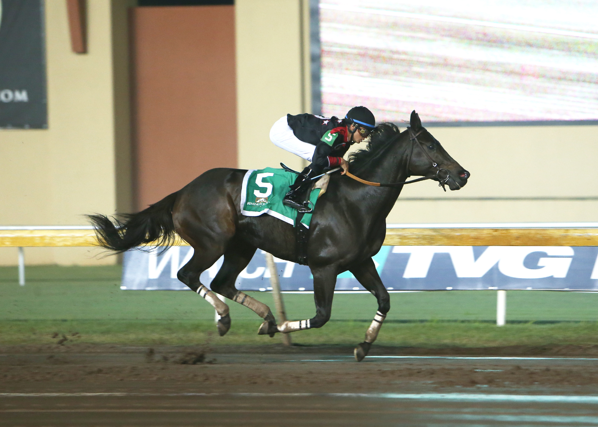 Shotgun Kowboy wins the 2018 Oklahoma Classics Cup