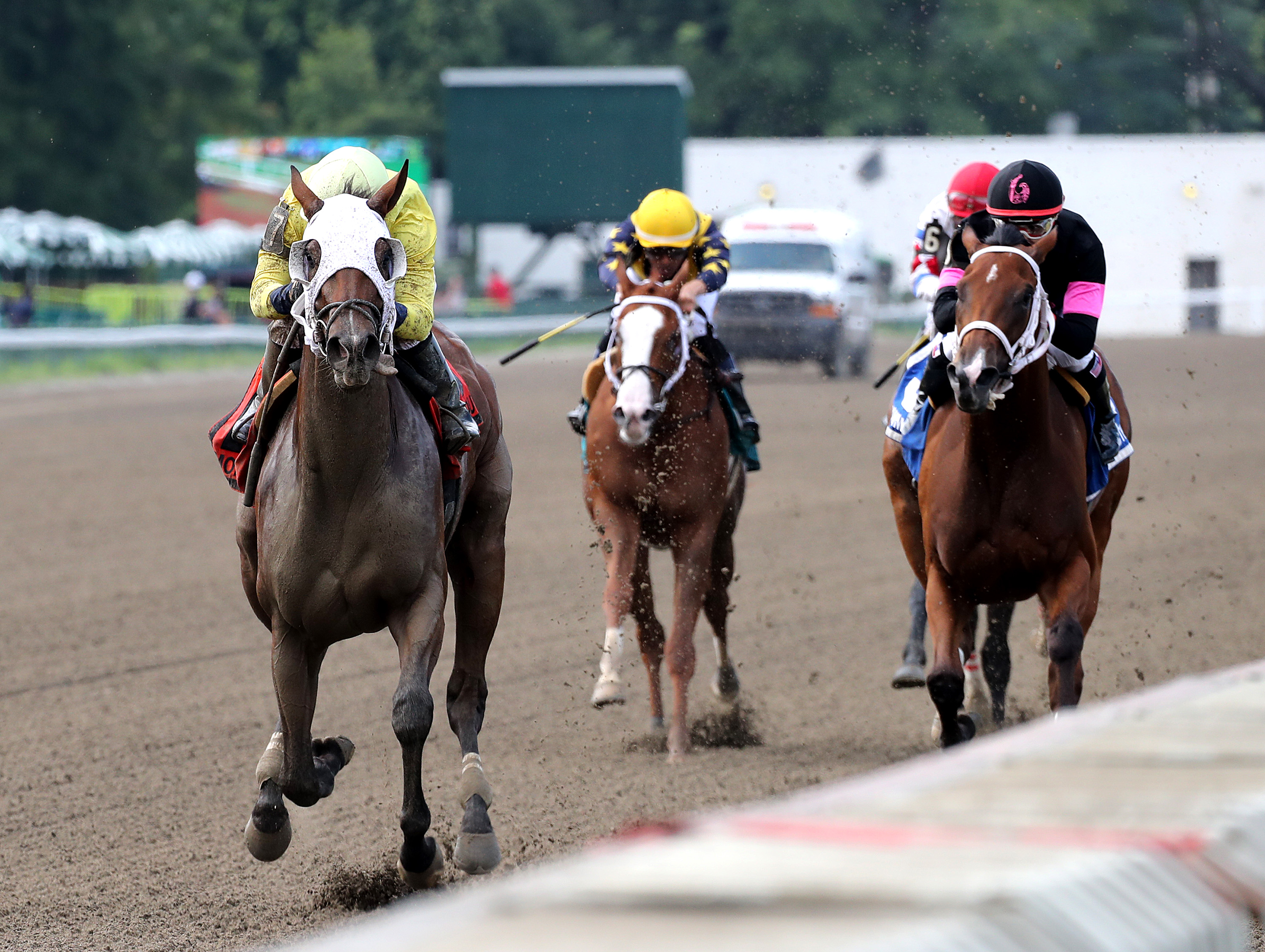 Cilla (far left) wins the Blue Sparkler Stakes 7-10-2021