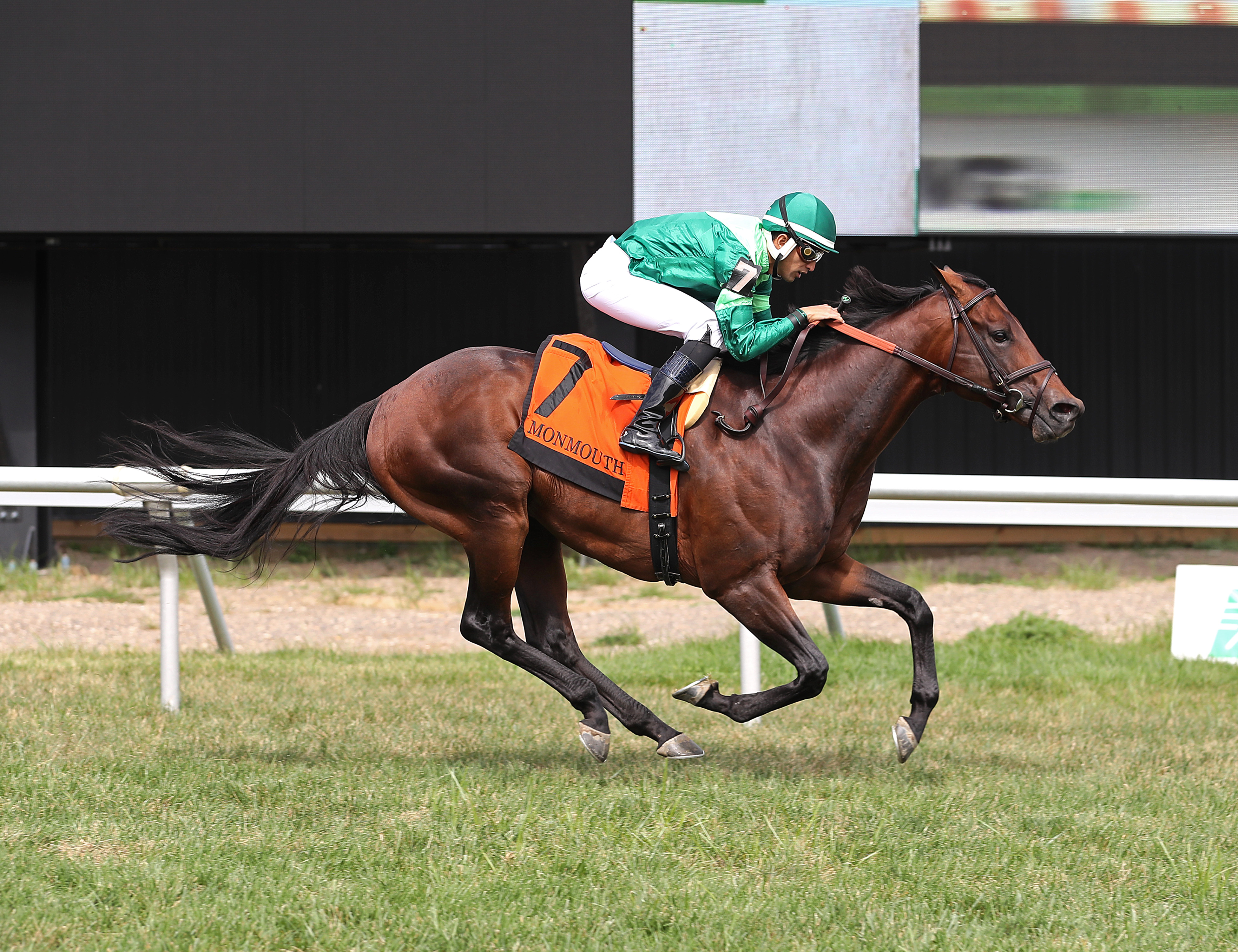 Kuramata wins Oceanport Stakes 8-14-2022