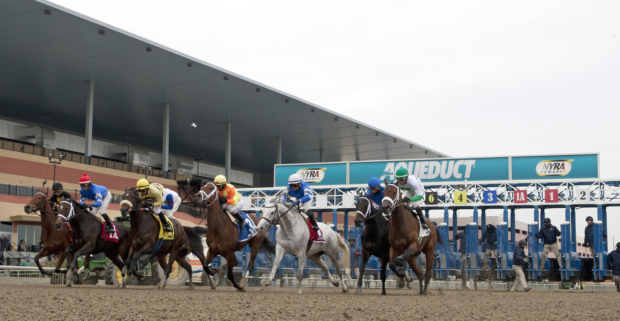 Aqueduct starting gate