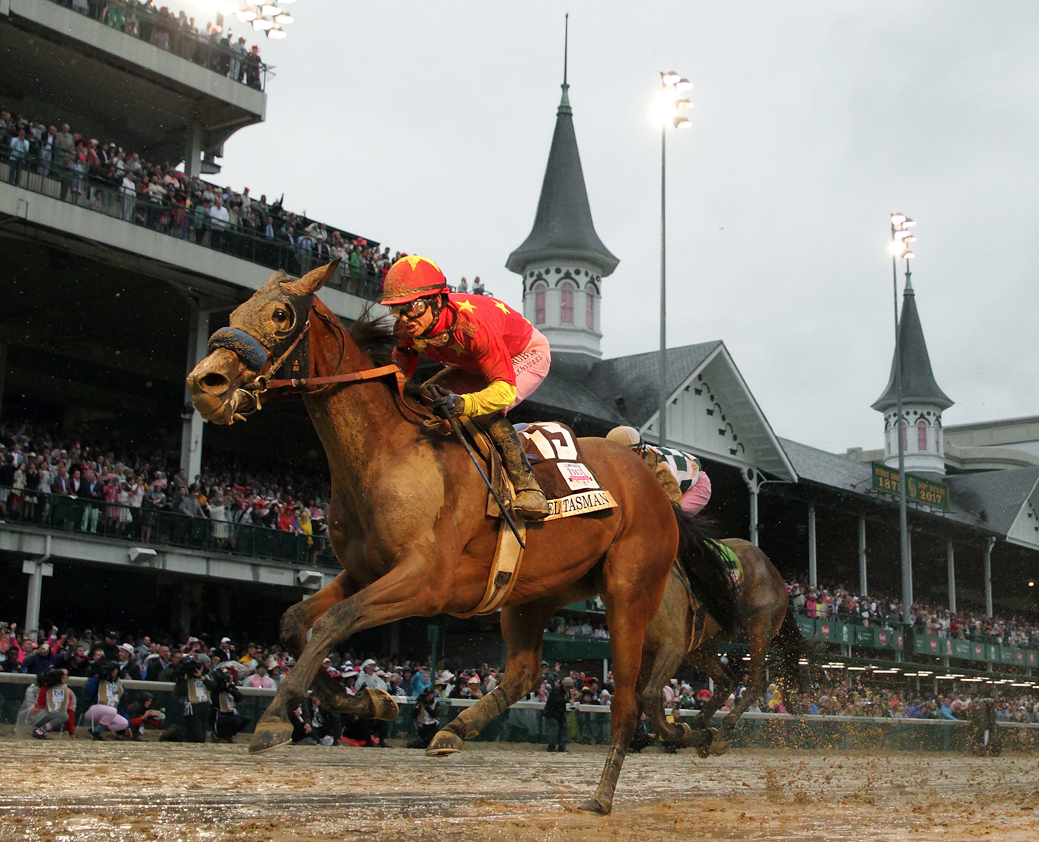 Abel Tasman wins the Kentucky Oaks
