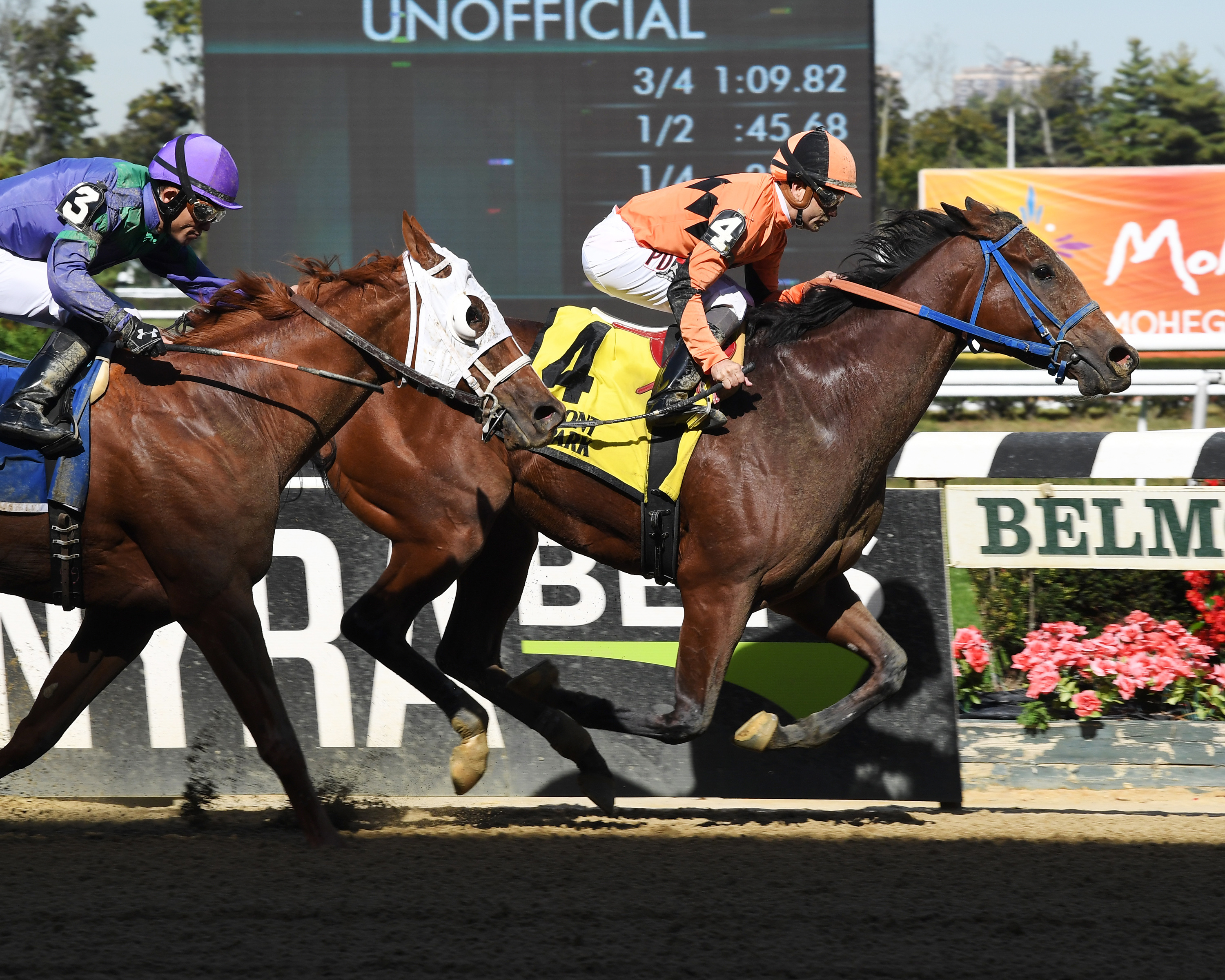 Absatootly wins the 2017 Iroquois Stakes