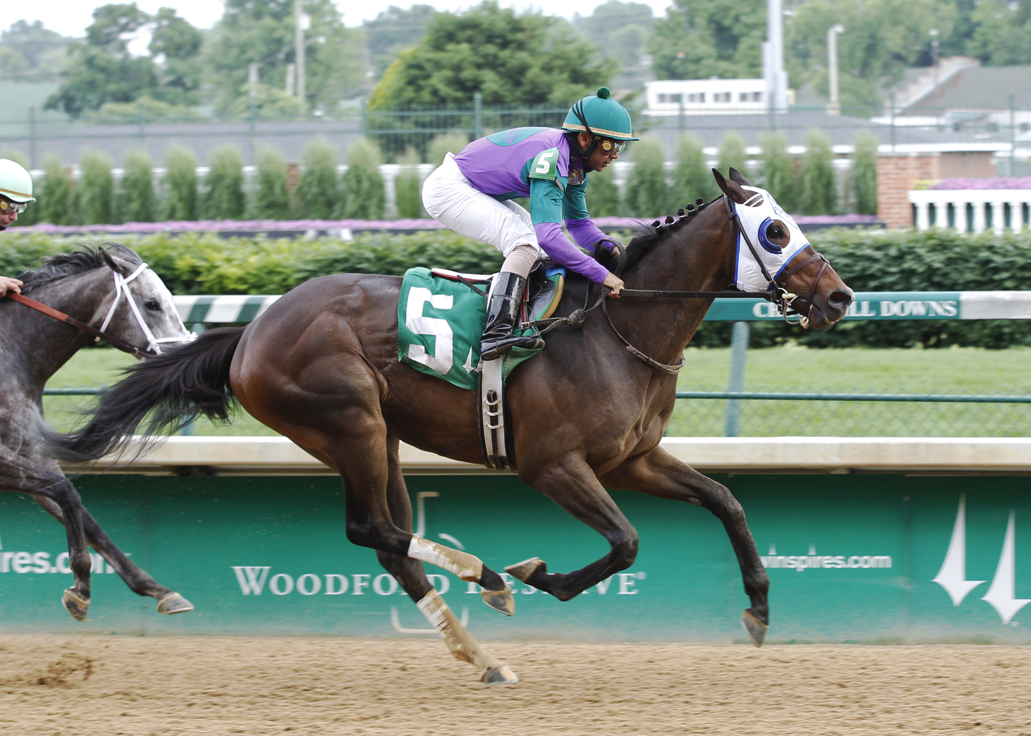 Agent Di Nozzo wins an allowance