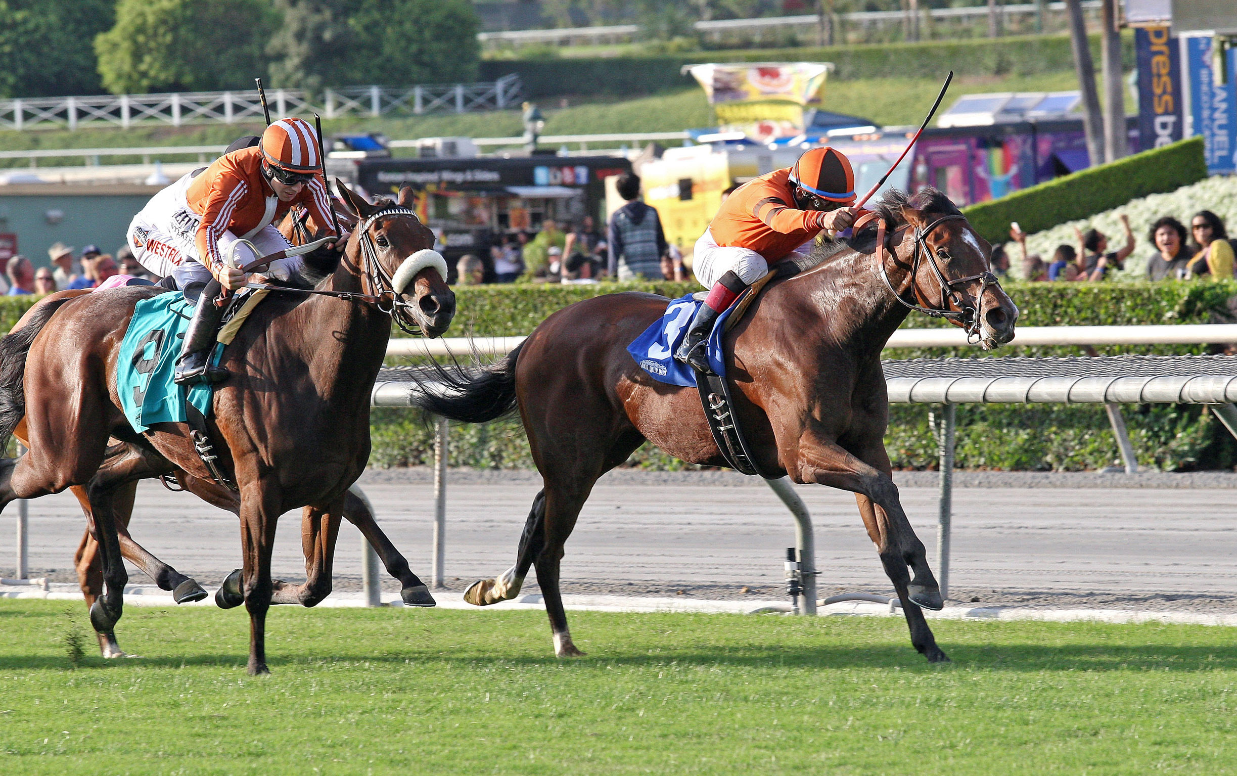 Alexis Tangier wins the Unzip Me Stakes