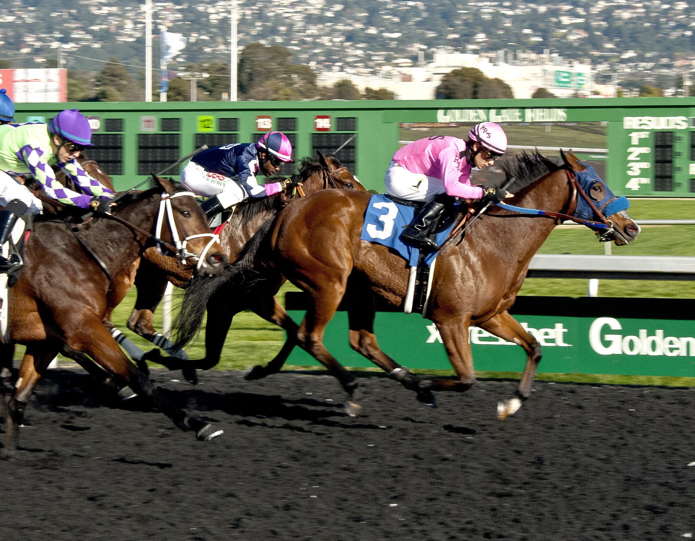 Aniva Bay wins a Dec. 10 allowance race