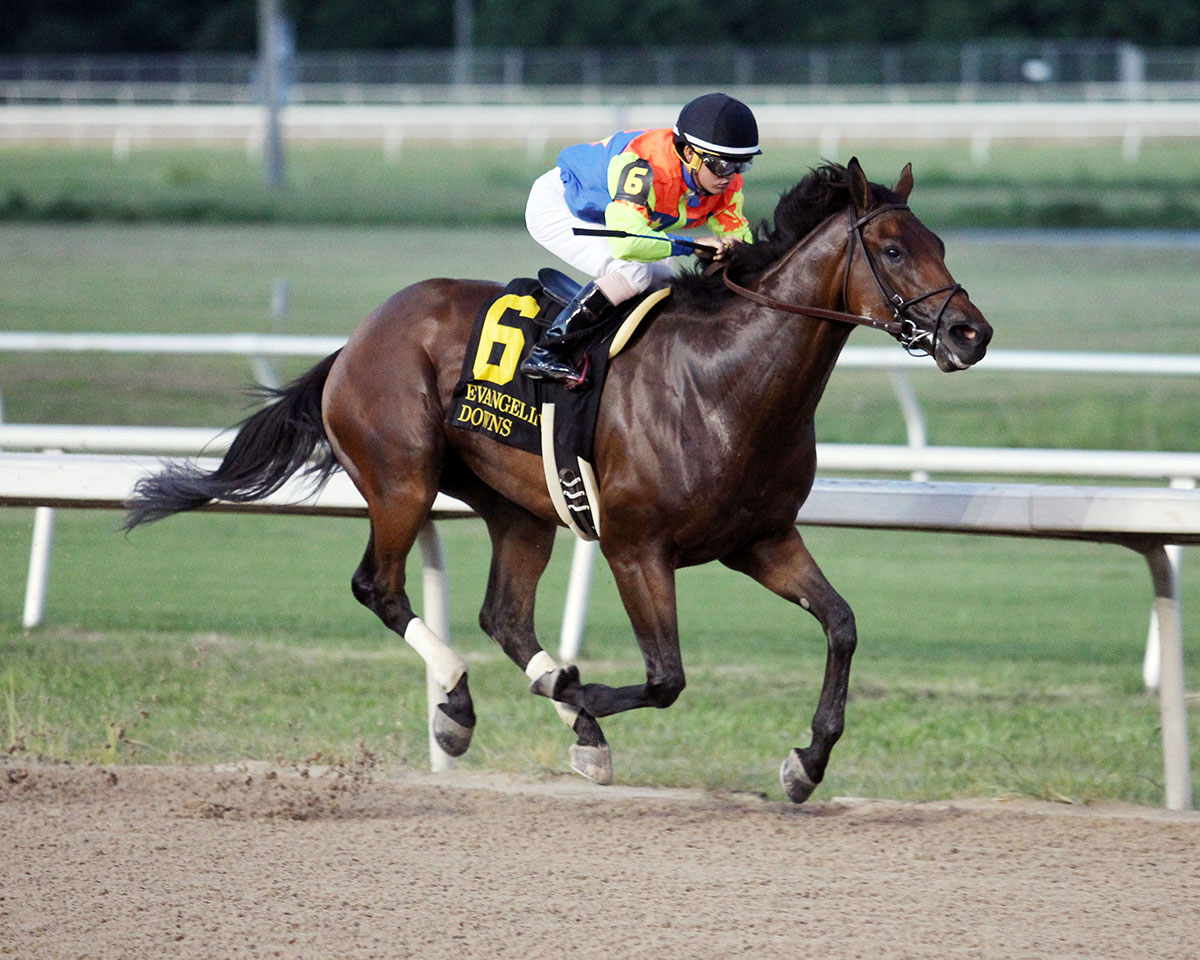 Autumn Warrior wins the 2018 Lafayette Stakes