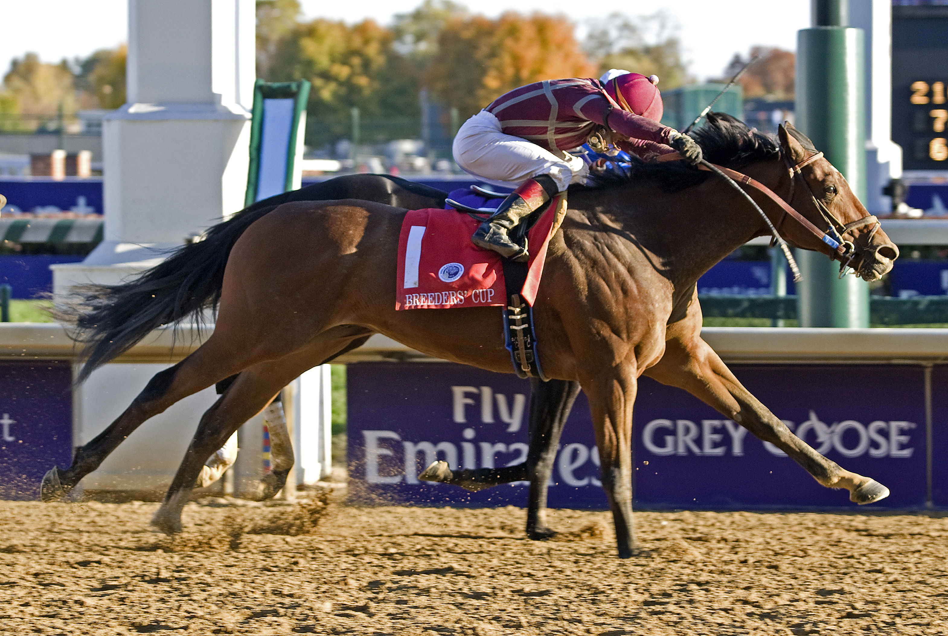 Dakota Phone wins BC Dirt Mile
