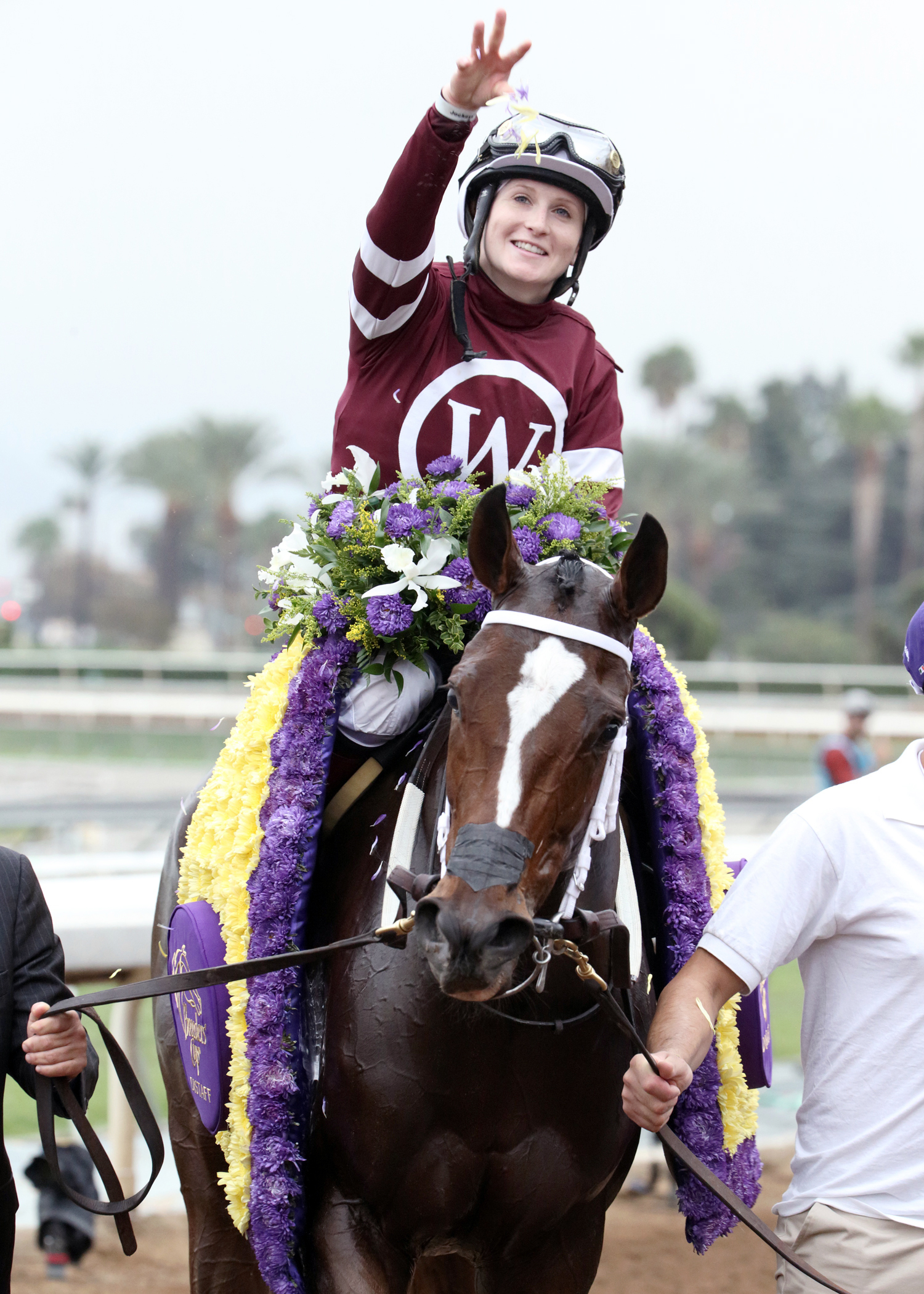 Untapable and Rosie Napravnik win the Breeders' Cup Distaff
