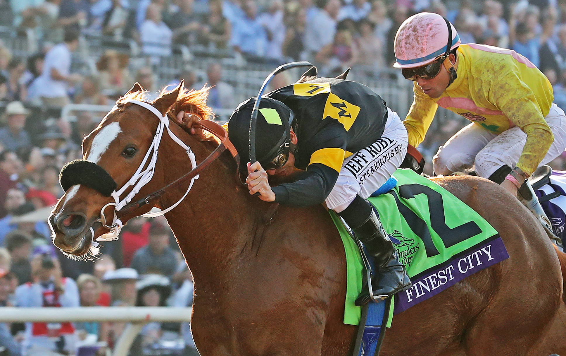 Finest City wins the Breeders' Cup Filly and Mare Sprint