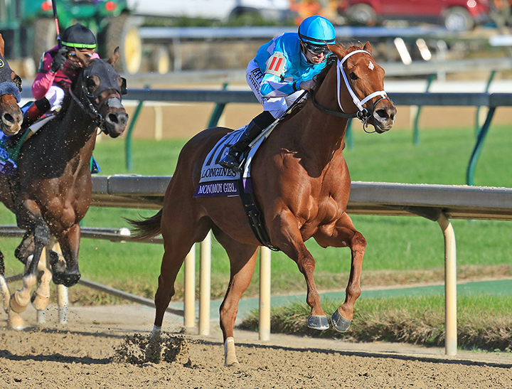 Monomoy Girl wins the 2018 Breeders Cup Distaff