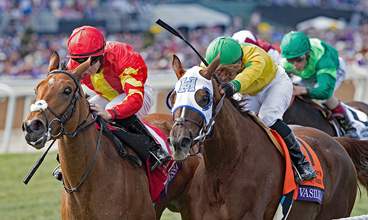 Iridessa (left) beats Vasilika to win the 2019 Breeders Cup Filly and Mare Turf