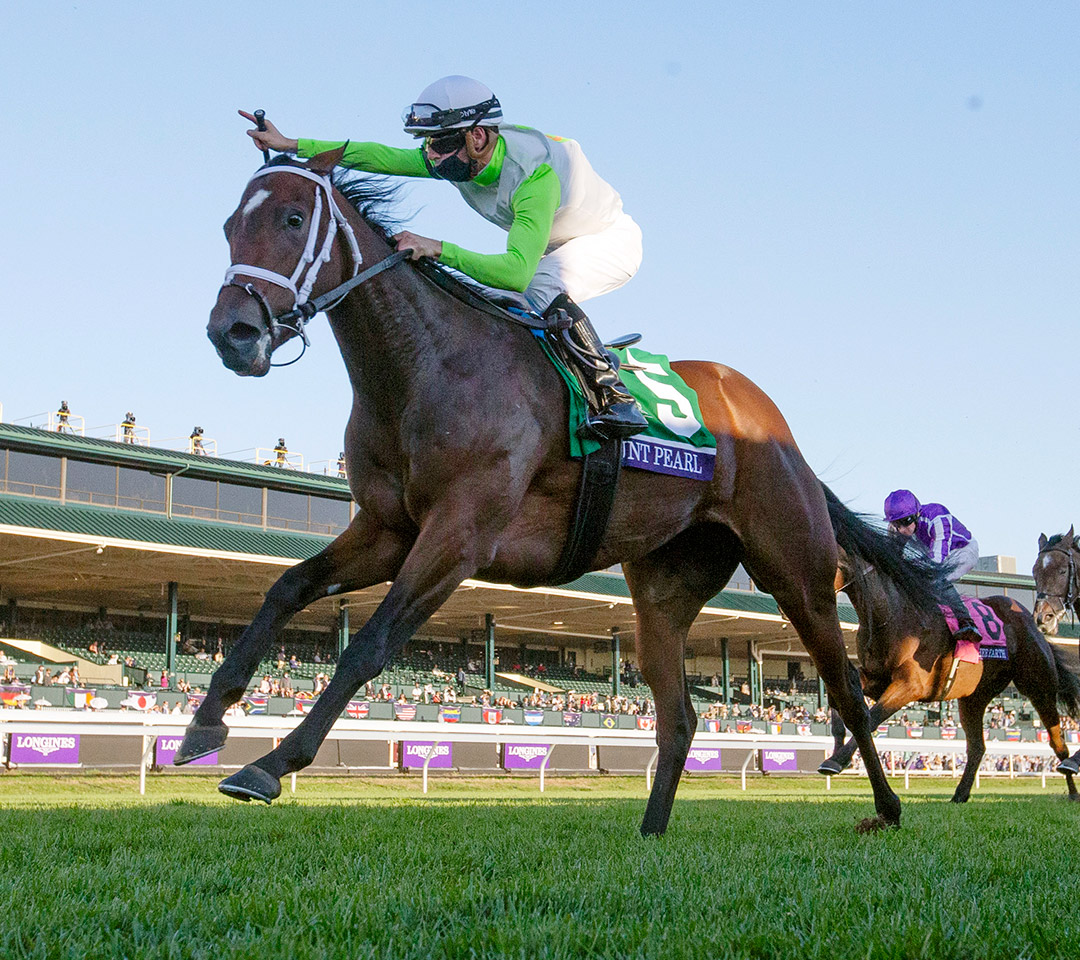 Aunt Pearl wins the 2020 Breeders' Cup Juvenile Fillies Turf at Keeneland