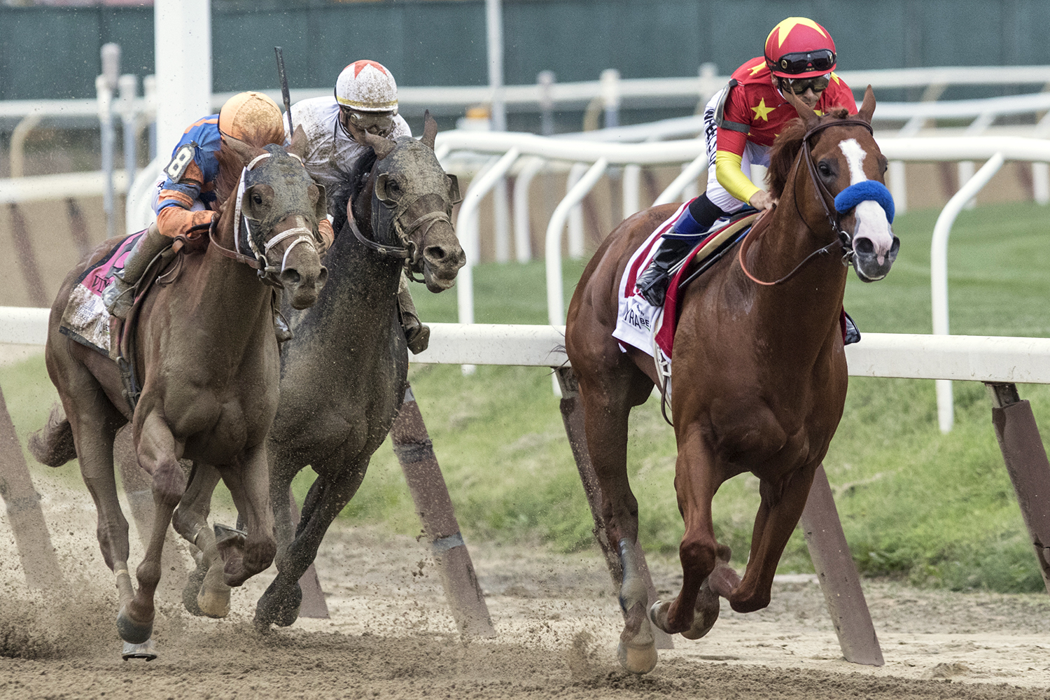 Justify wins the 2018 Belmont Stakes