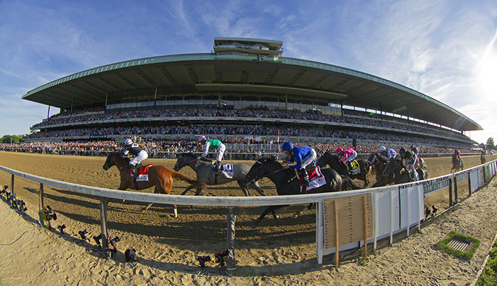 Belmont Stakes and crowd