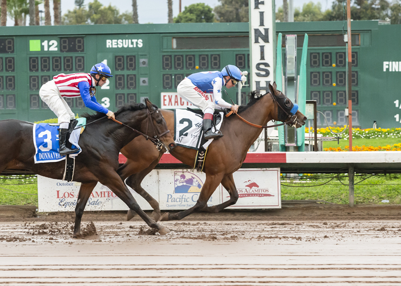Bast defeats Donna Veloce in the 2019 Starlet Stakes