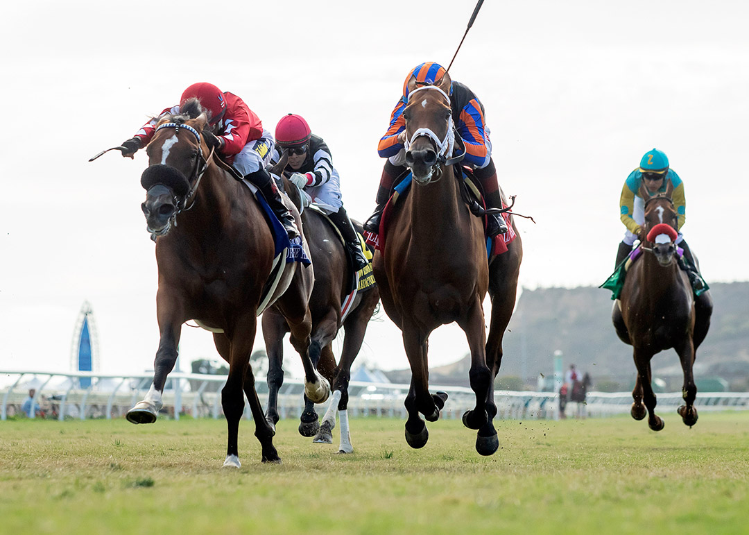Beau Recall (right) wins the 2019 Yellow Ribbon Handicap at Del Mar