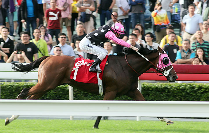 Beauty Generation wins the 2018 Jockey Club Mile
