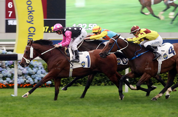 Beauty Generation wins the 2020 Chairman's Cup at Sha Tin