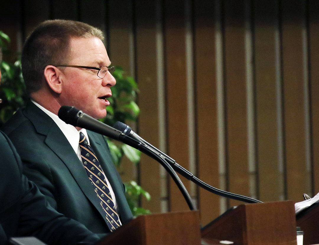 Kurt Becker at a 2017 Keeneland sale