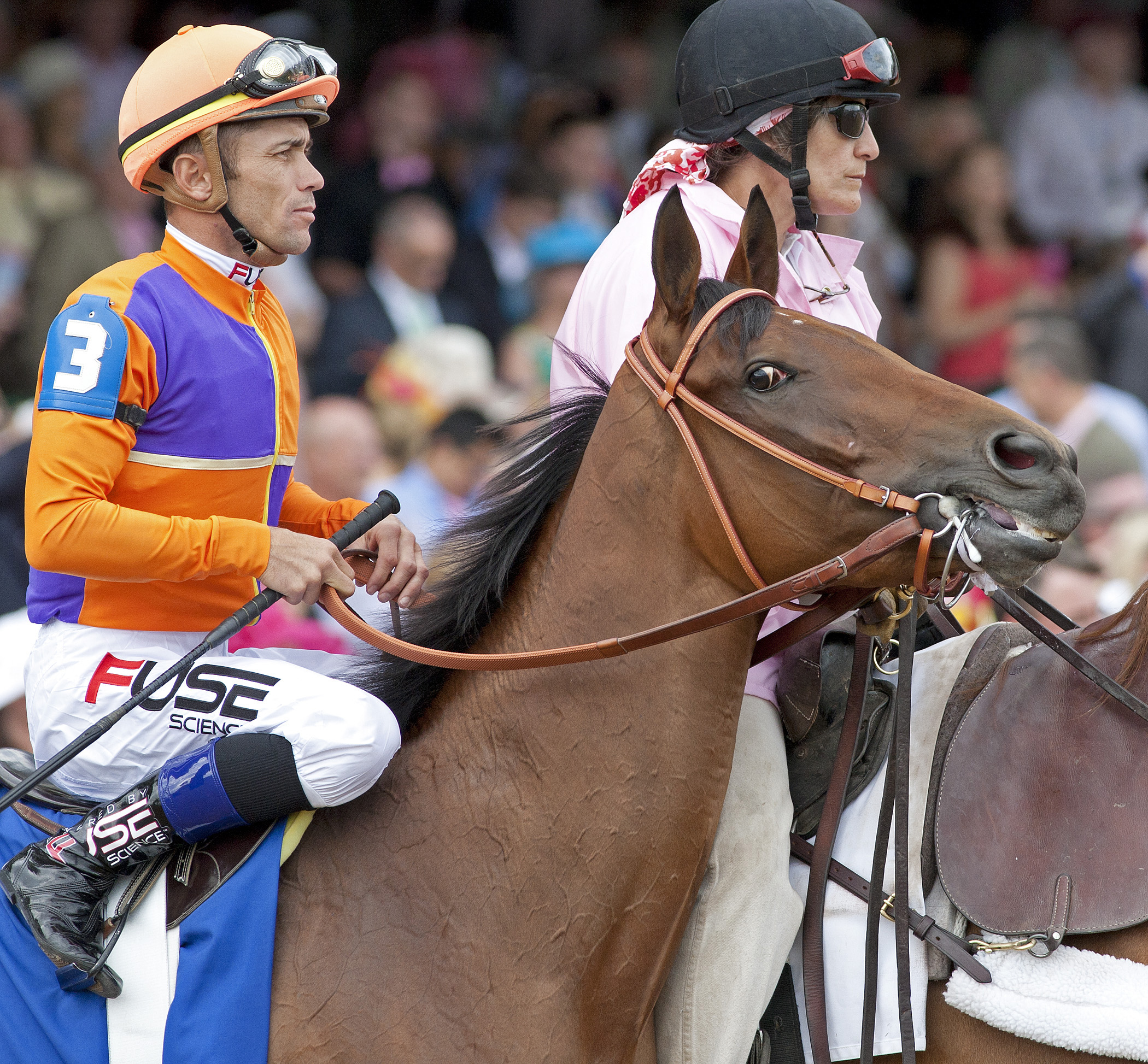 Garrett Gomez aboard Beholder, Kentucky Oaks