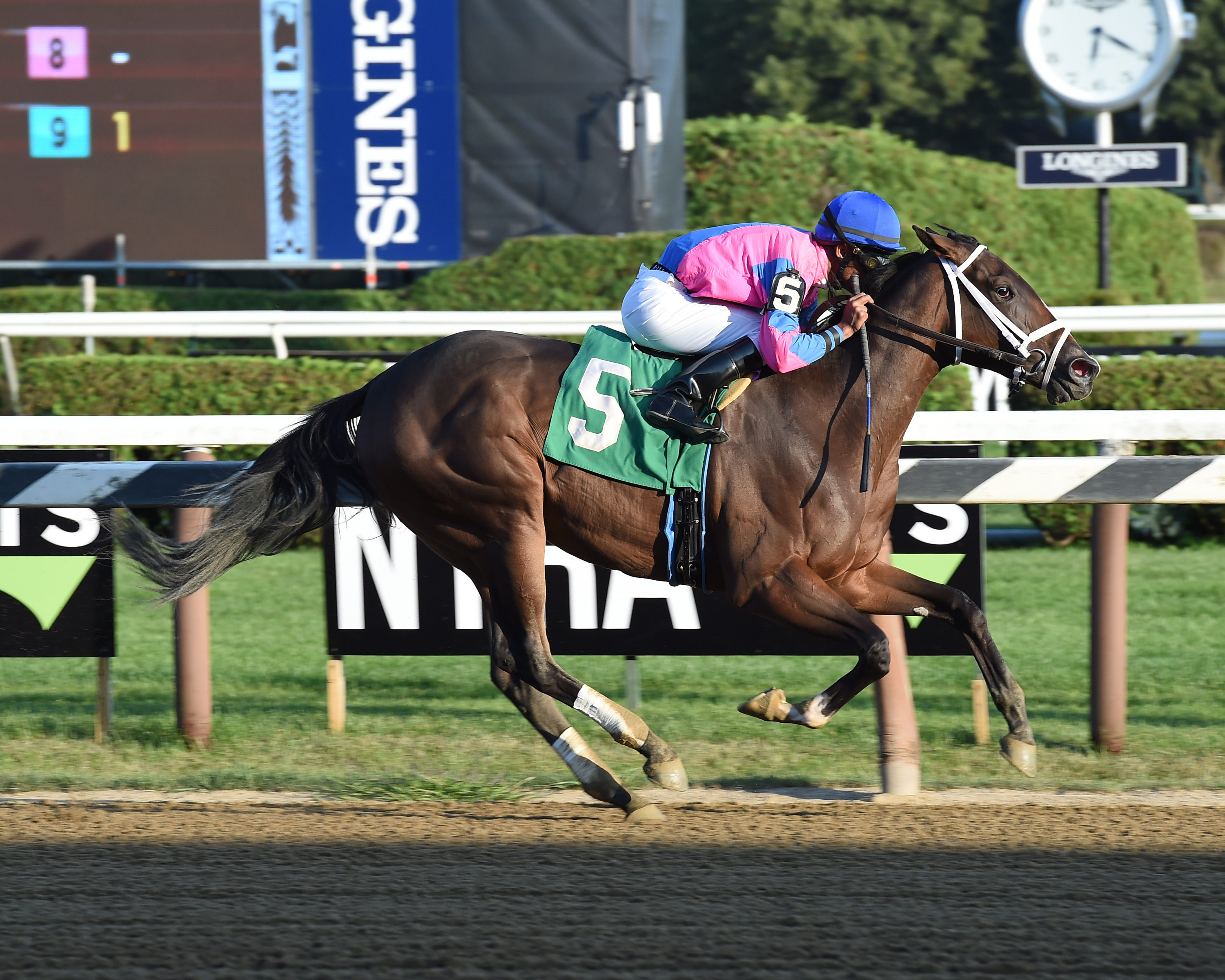 Berning Rose wins an Aug. 30 maiden race