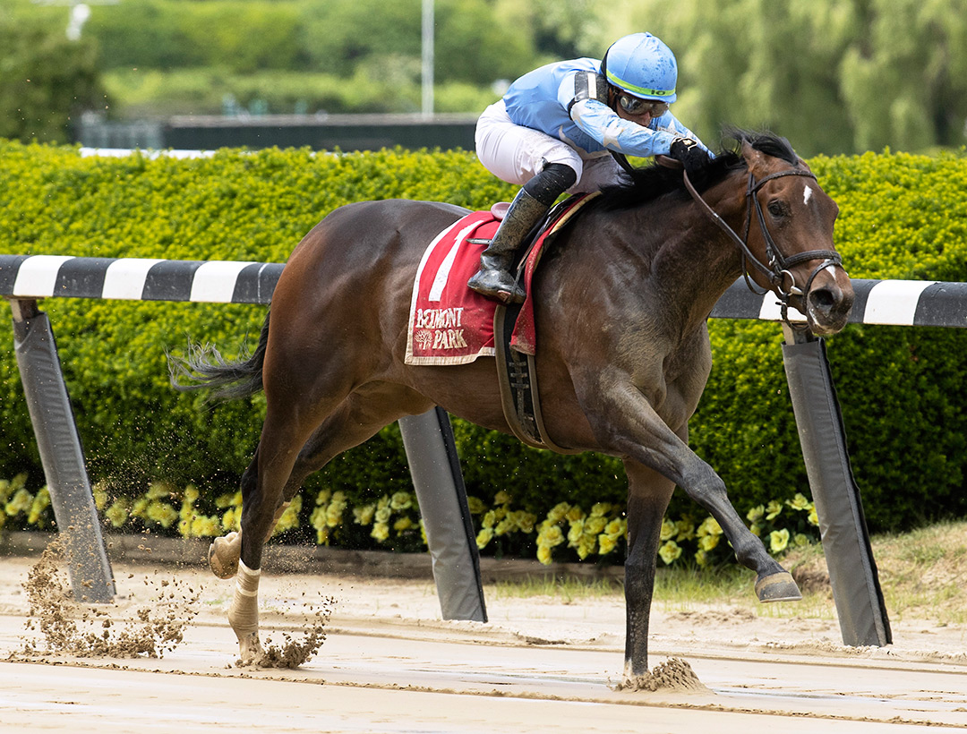 Betsy Blue wins the 2021 Bouwerie Stakes at Belmont Park