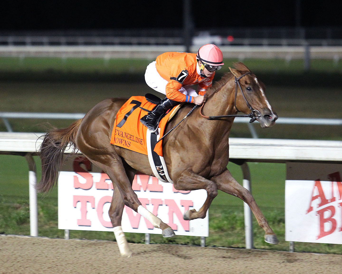 Blip n' Th Bye wins the Cajun Miss