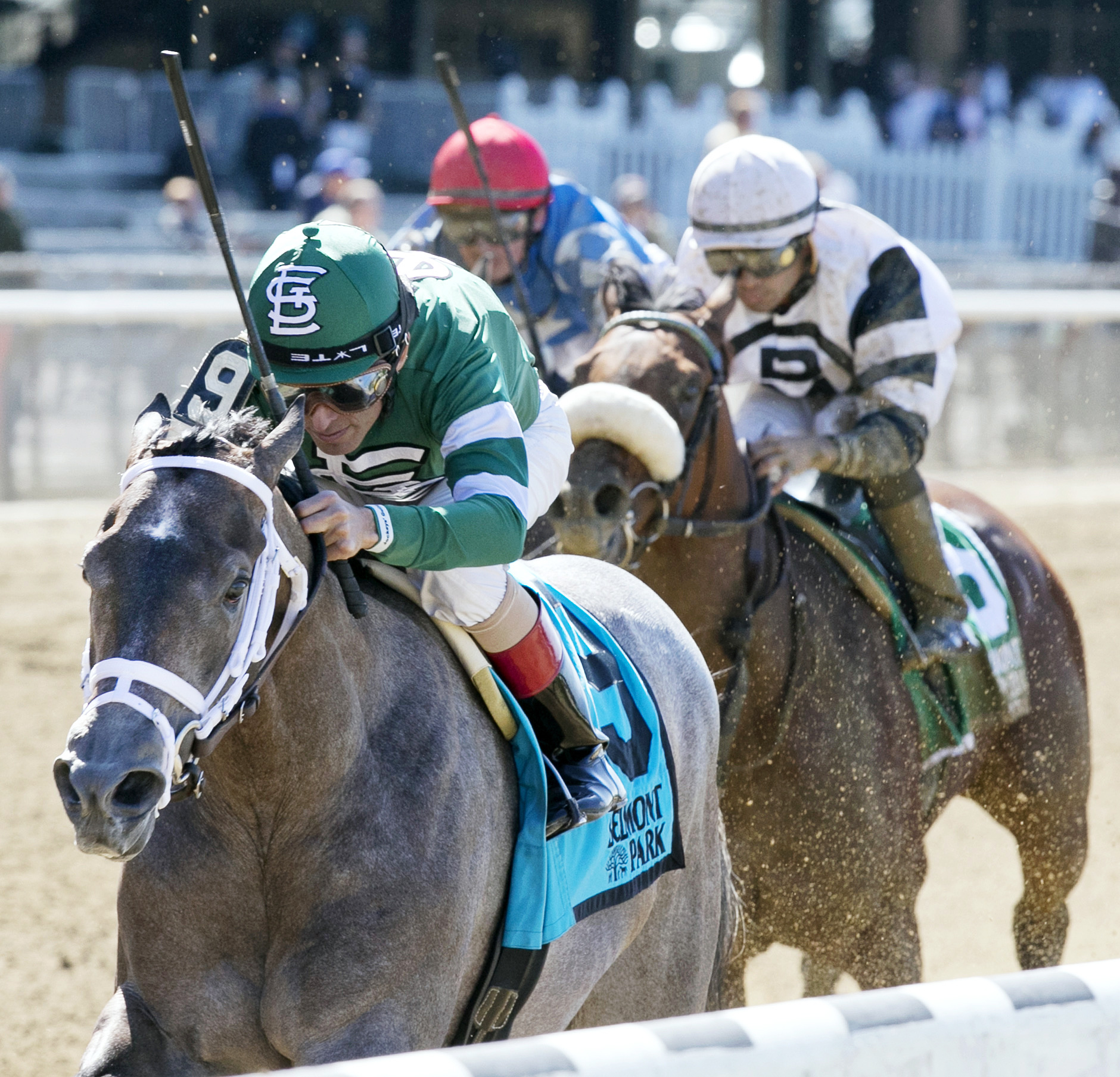 Bode's Dream wins the Astoria Stakes