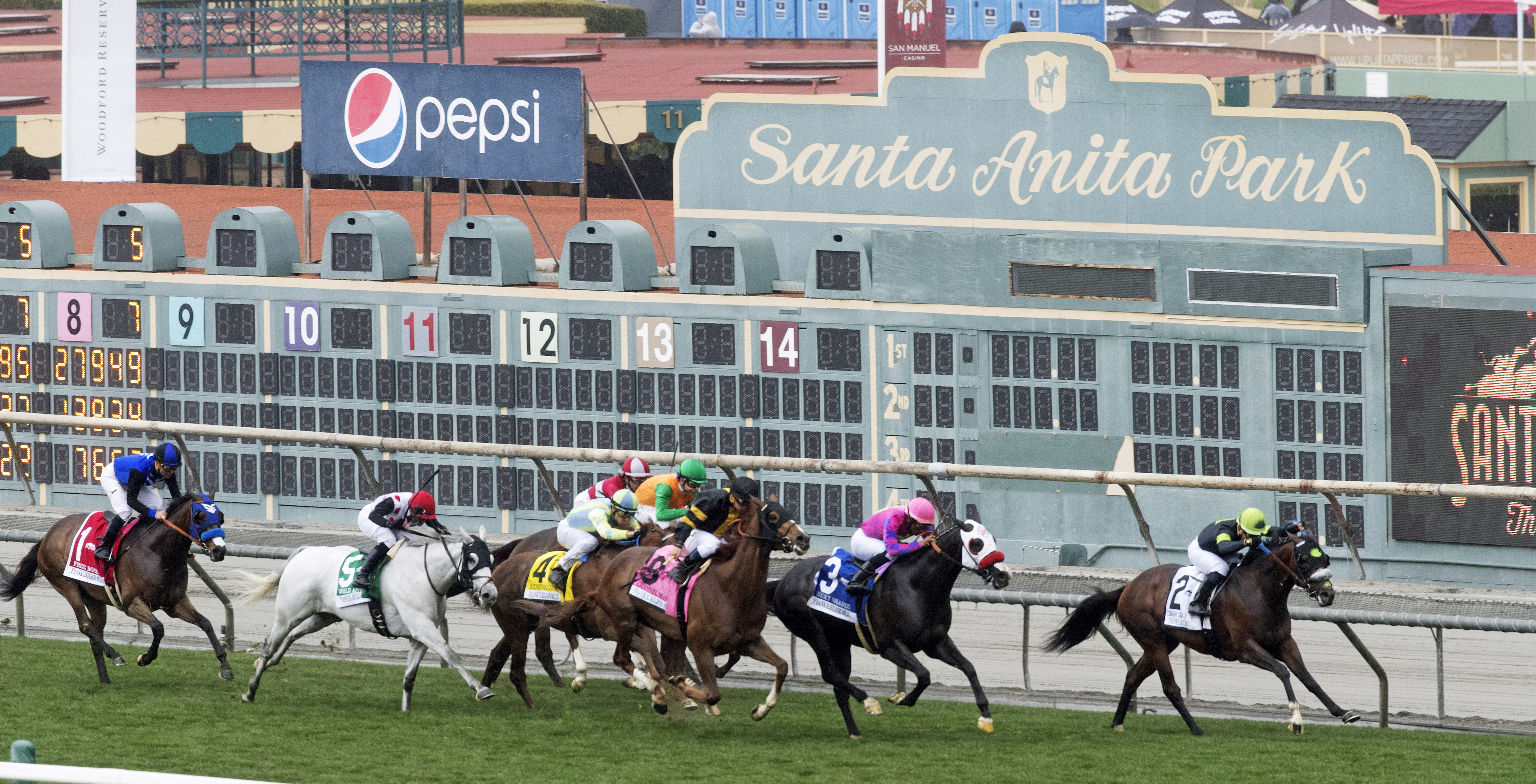 Racing at Santa Anita Park