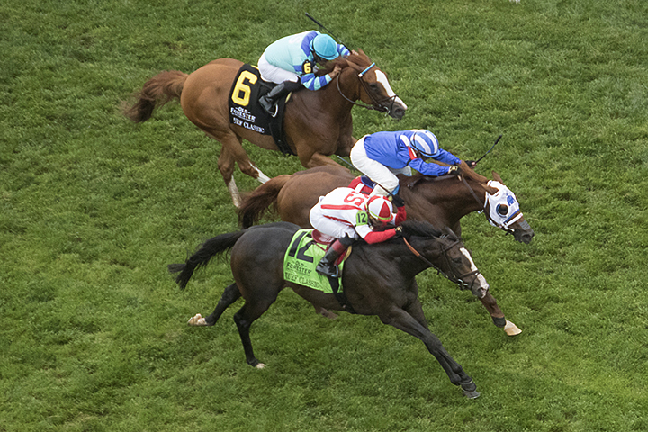 Bricks and Mortar wins the 2019 Old Forester Turf Classic