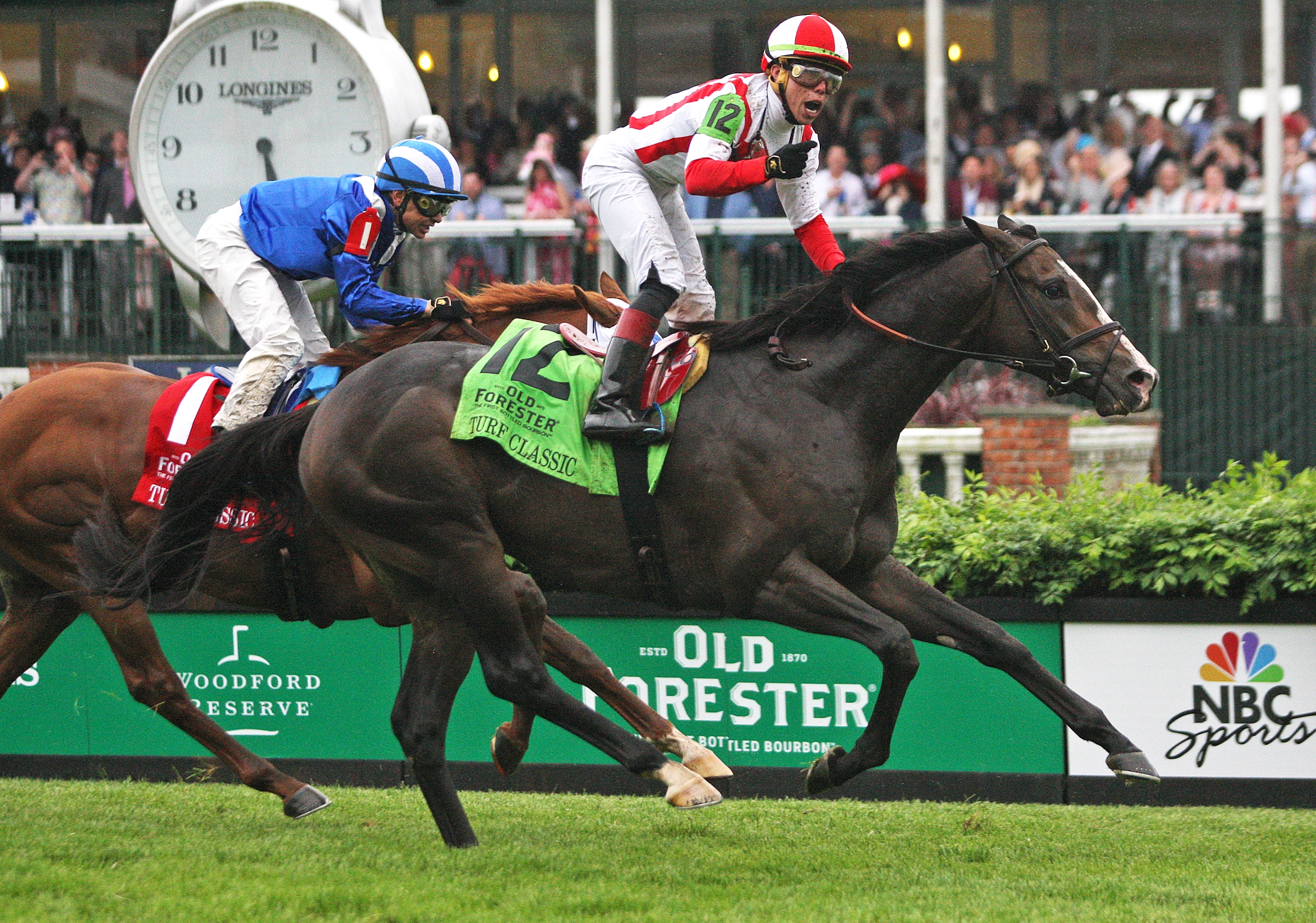 Bricks and Mortar wins the 2019 Old Forester Turf Classic