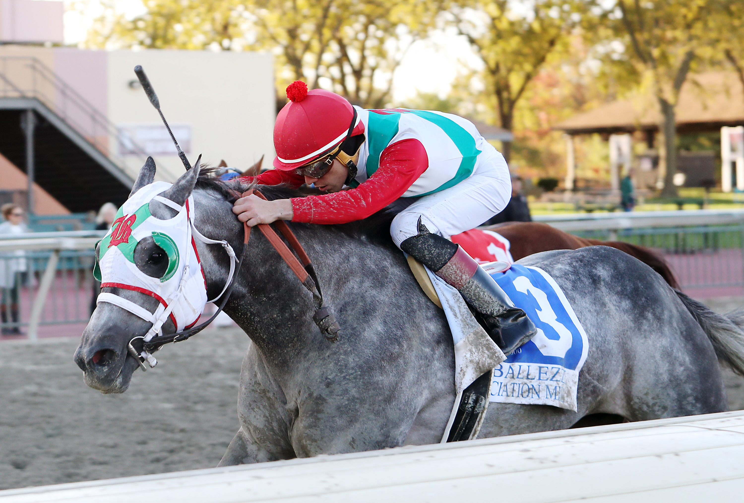 Buy Land and Sea wins M.P. Ballezzi Appreciation Mile at Parx Oct 18 2022