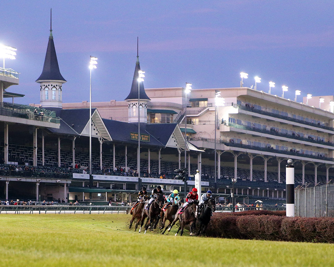 Churchill Downs turf racing