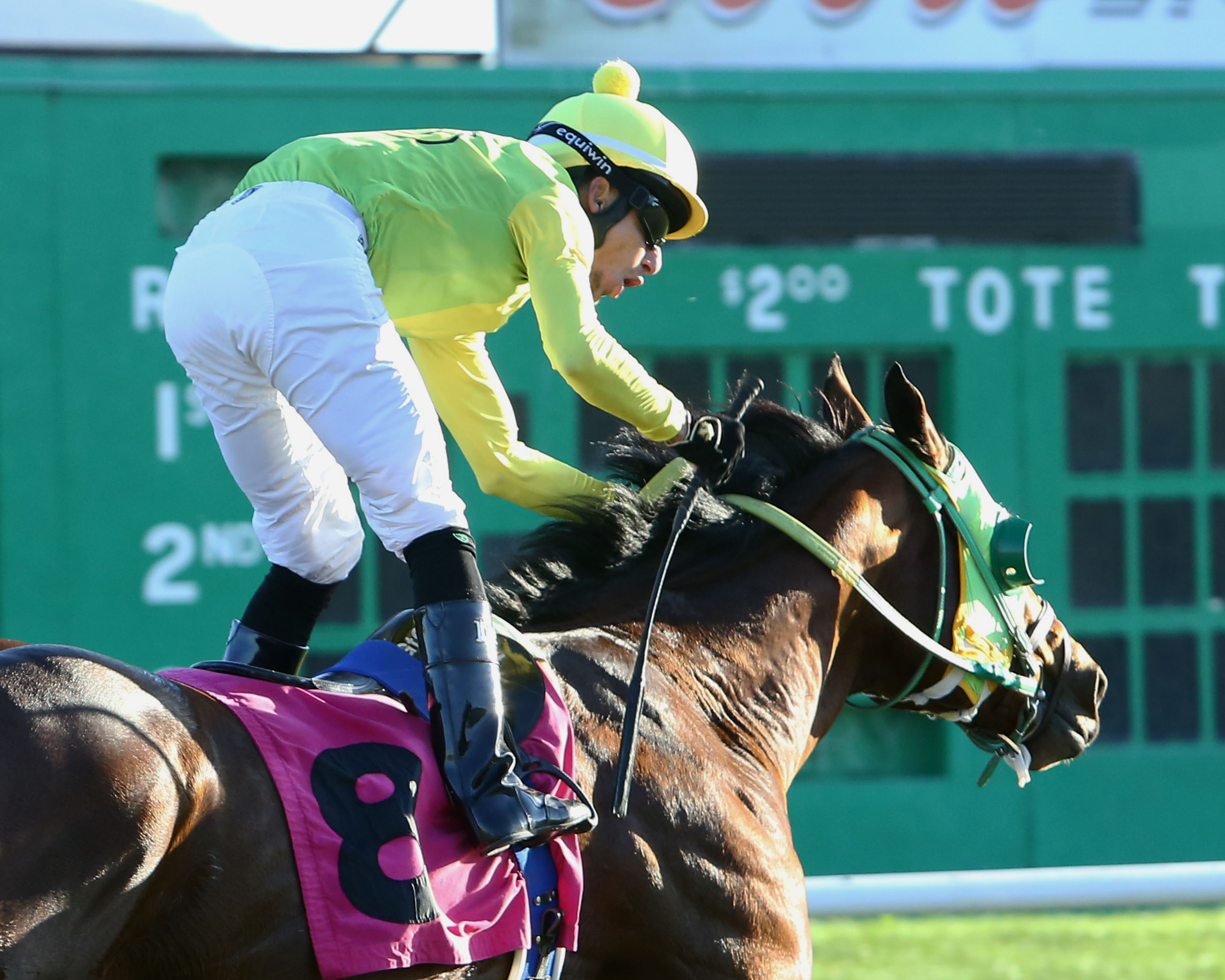 Consumerconfidence wins the 2018 Walter R. Cluer