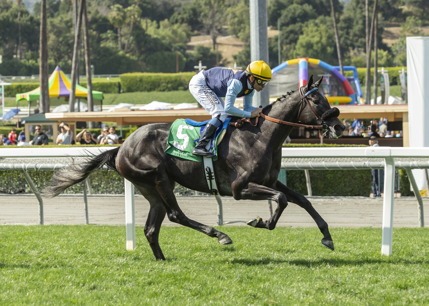 Cairo Memories wins Honeymoon Stakes 5-29-2022