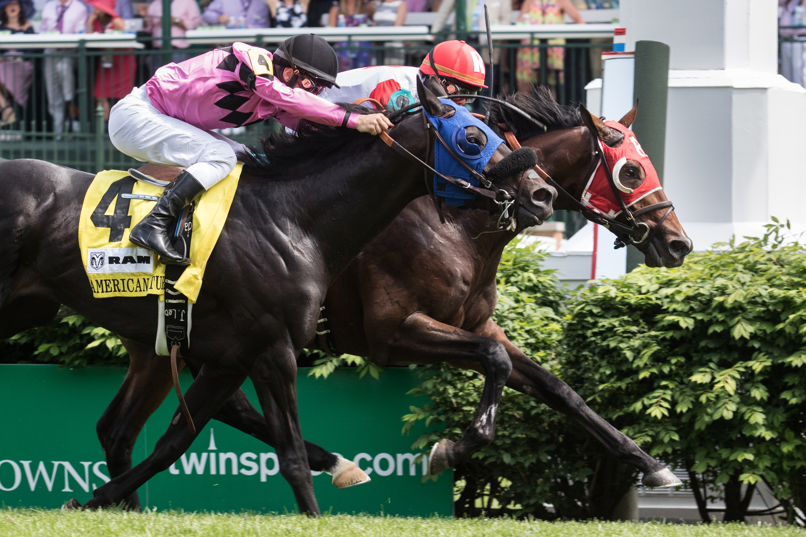 Camelot Kitten beats out Beach Patrol to win the American Turf Stakes
