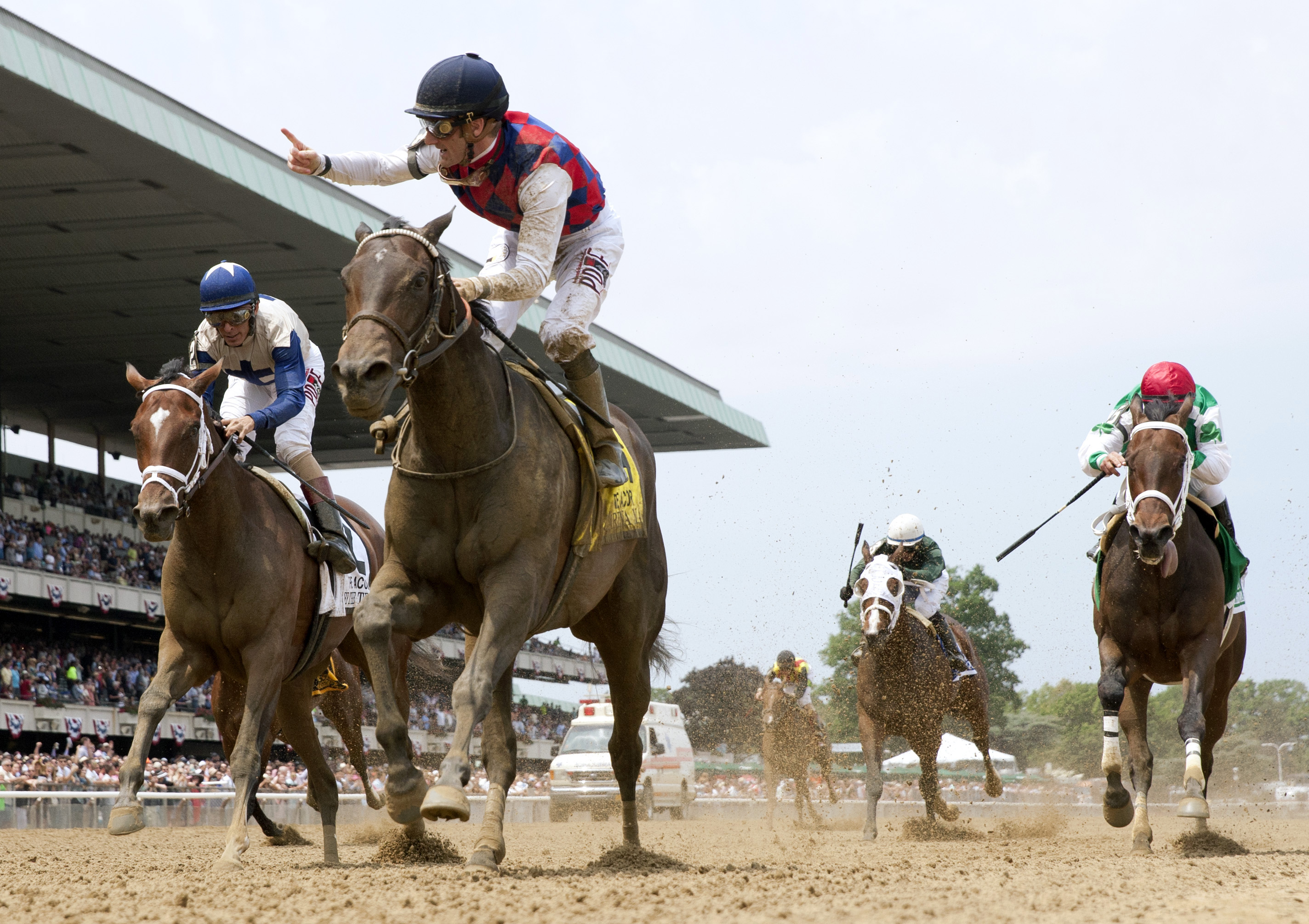Carina Mia wins the Acorn