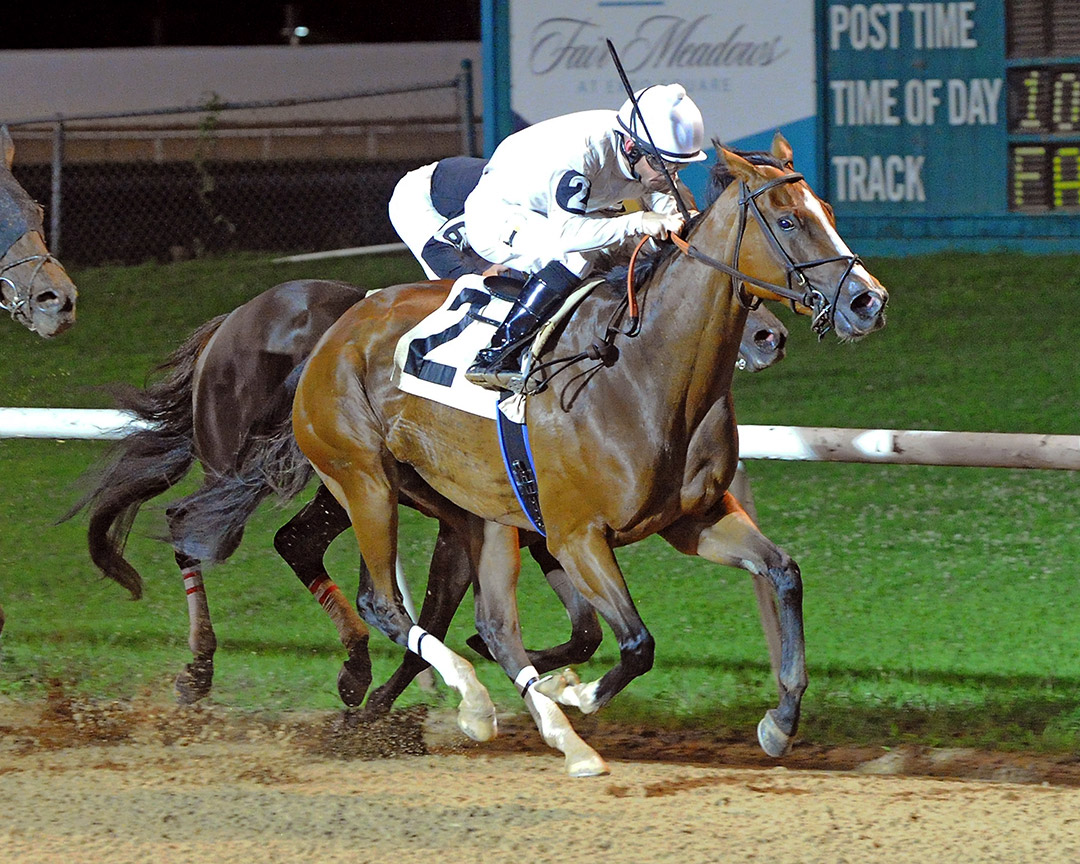 Casino Queen wins the Muscogee (Creek) Nation Stakes at Fair Meadows