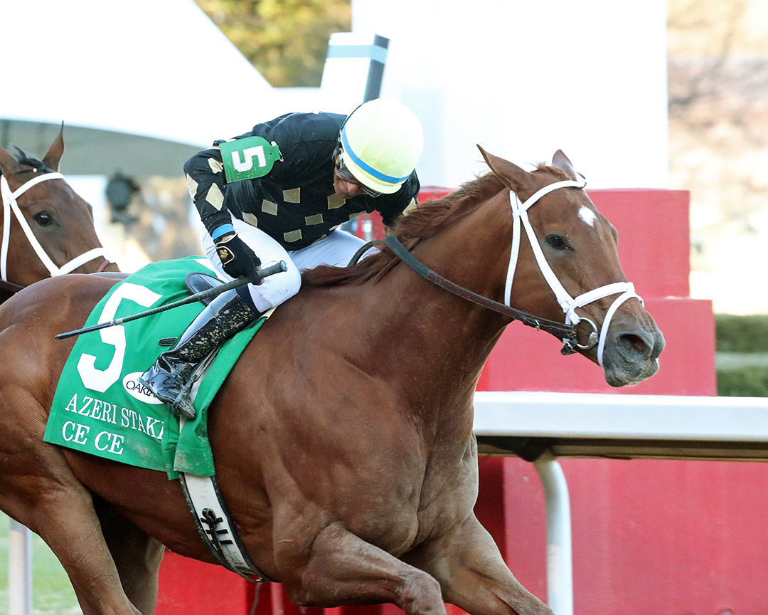 Ce Ce wins the 2022 Azeri Stakes at Oaklawn Park
