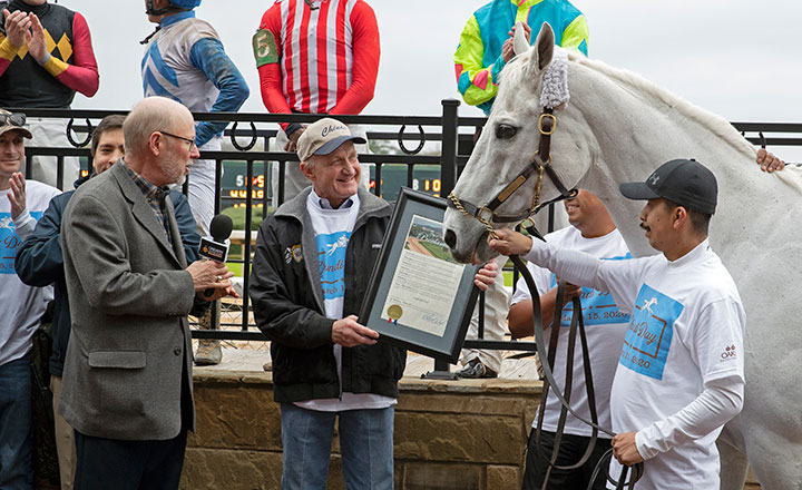 Steve Hobby with Chindi on Chindi Day at Oaklawn Park