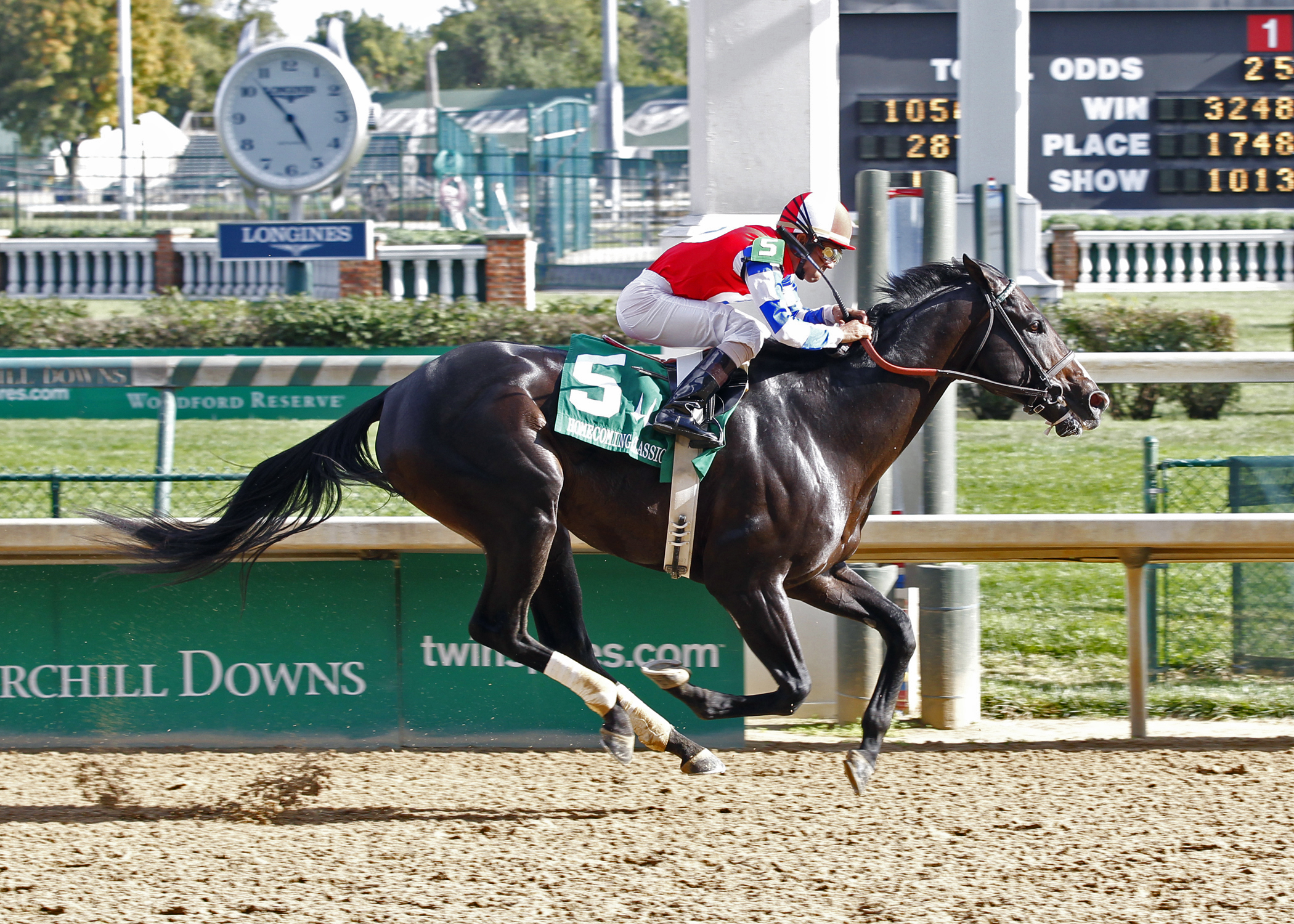 Cigar Street wins the Homecoming Classic
