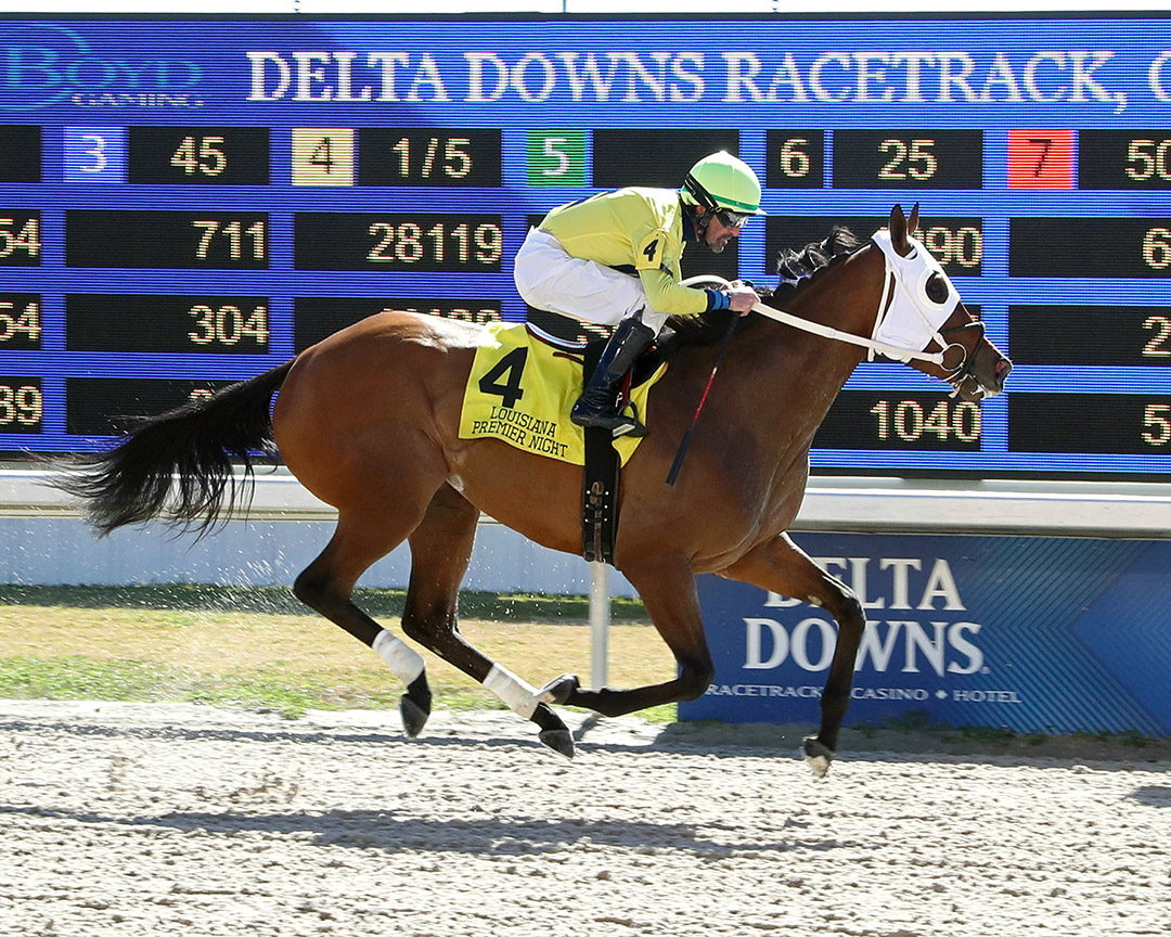 Cilla wins the 2022 Louisiana-bred Premier Matron Stakes at Delta Downs