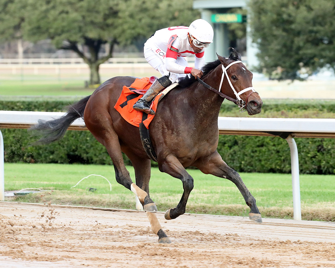 Coach wins a Dec. 17 allowance at Oaklawn