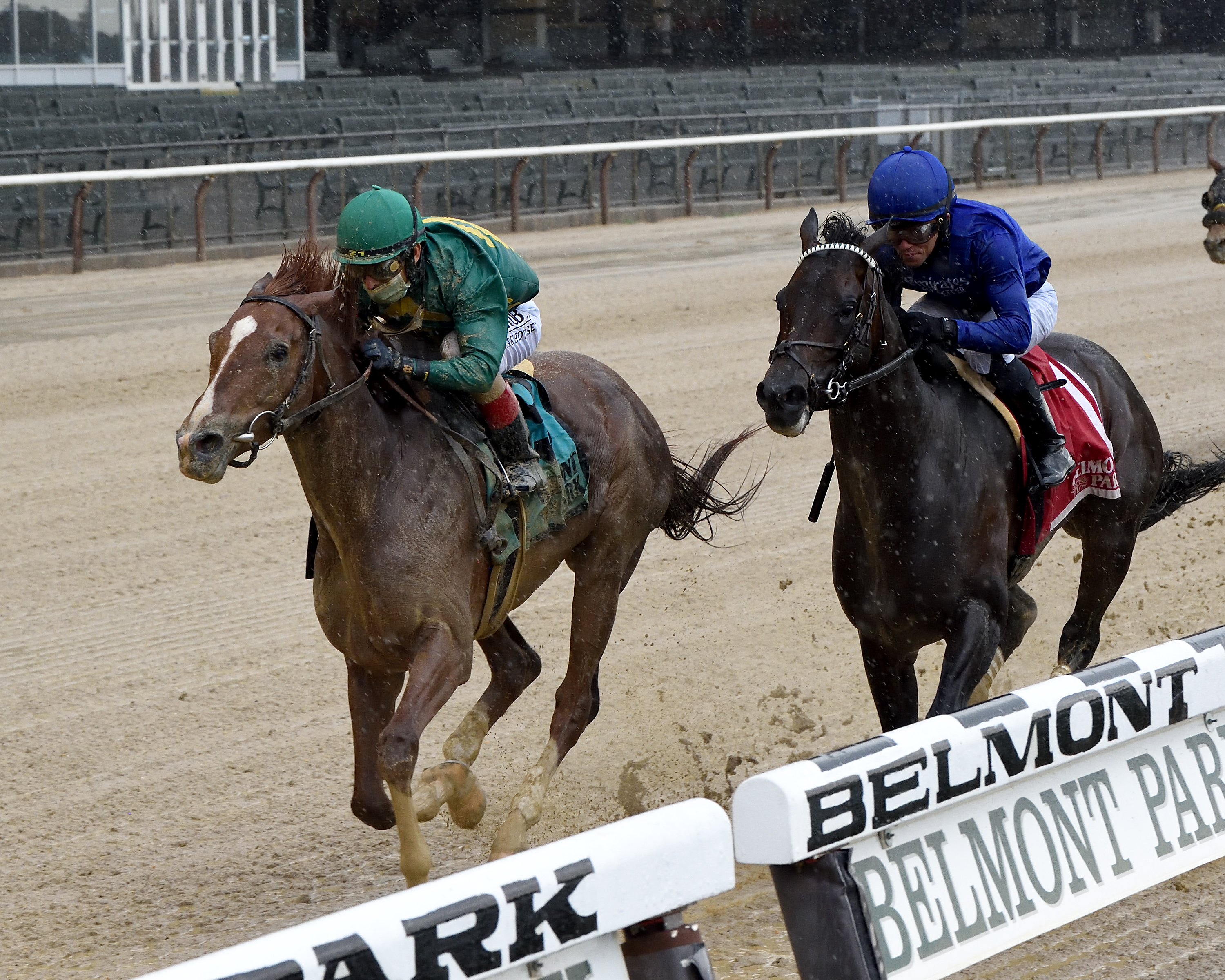 Code of Honor overtakes Endorsed to win the Westchester.6-6-2020