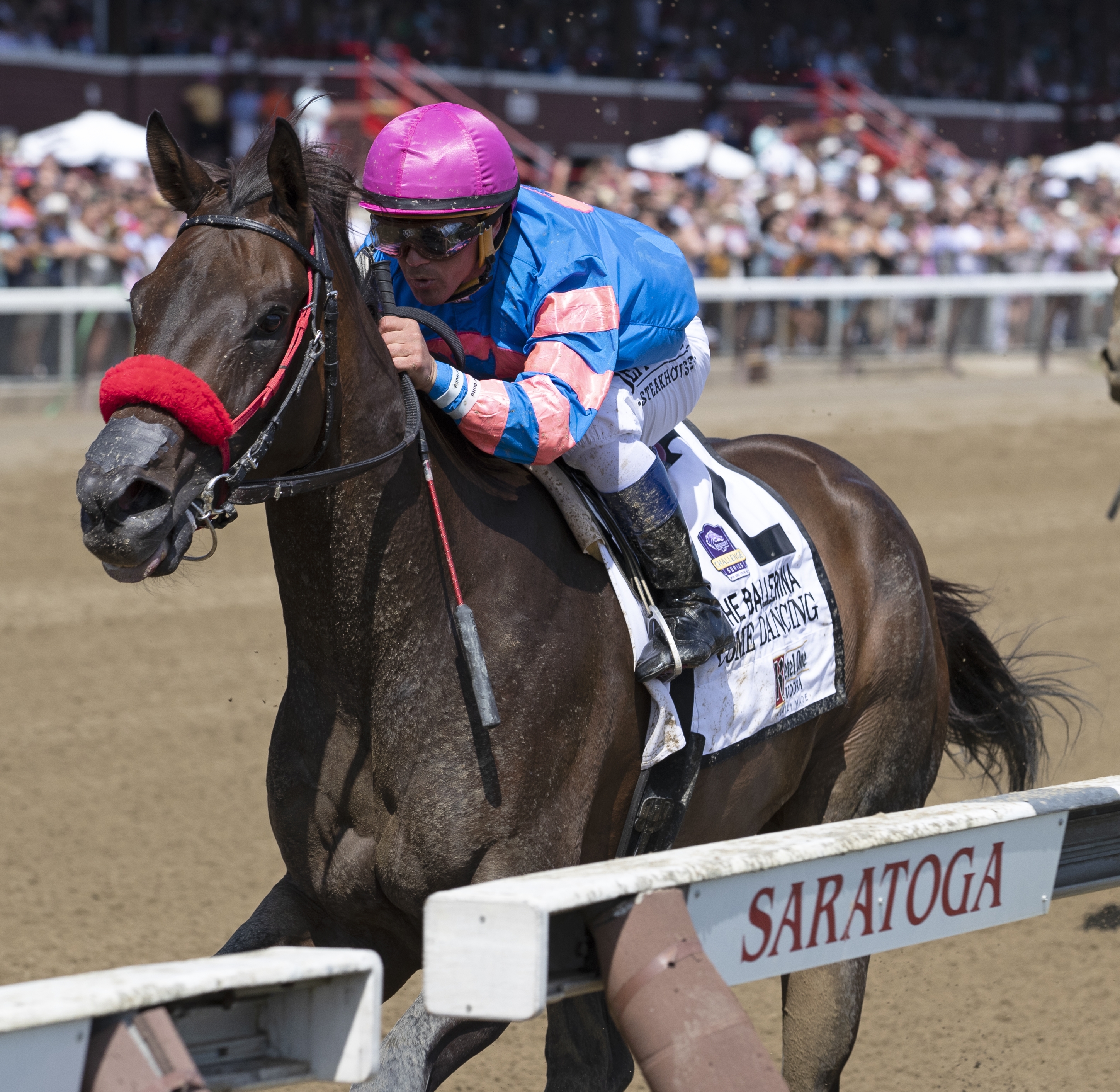 Come Dancing wins the 2019 Ballerina Stakes