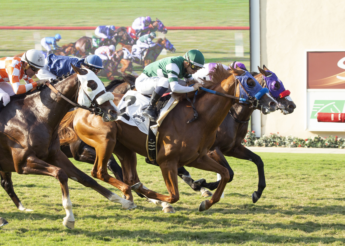 Crew Dragon (2), Del Mar allowance