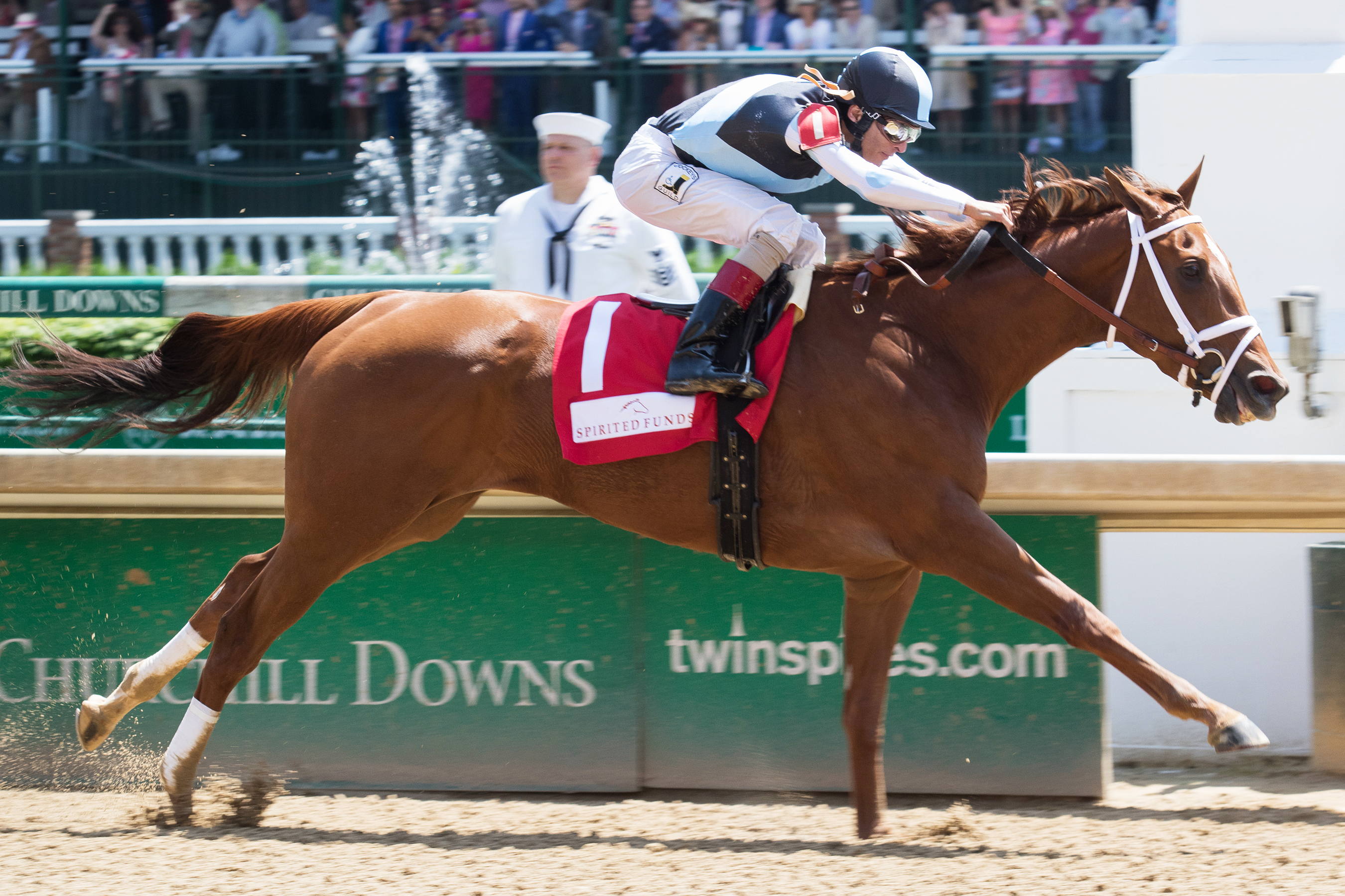 Curalina wins the La Troienne