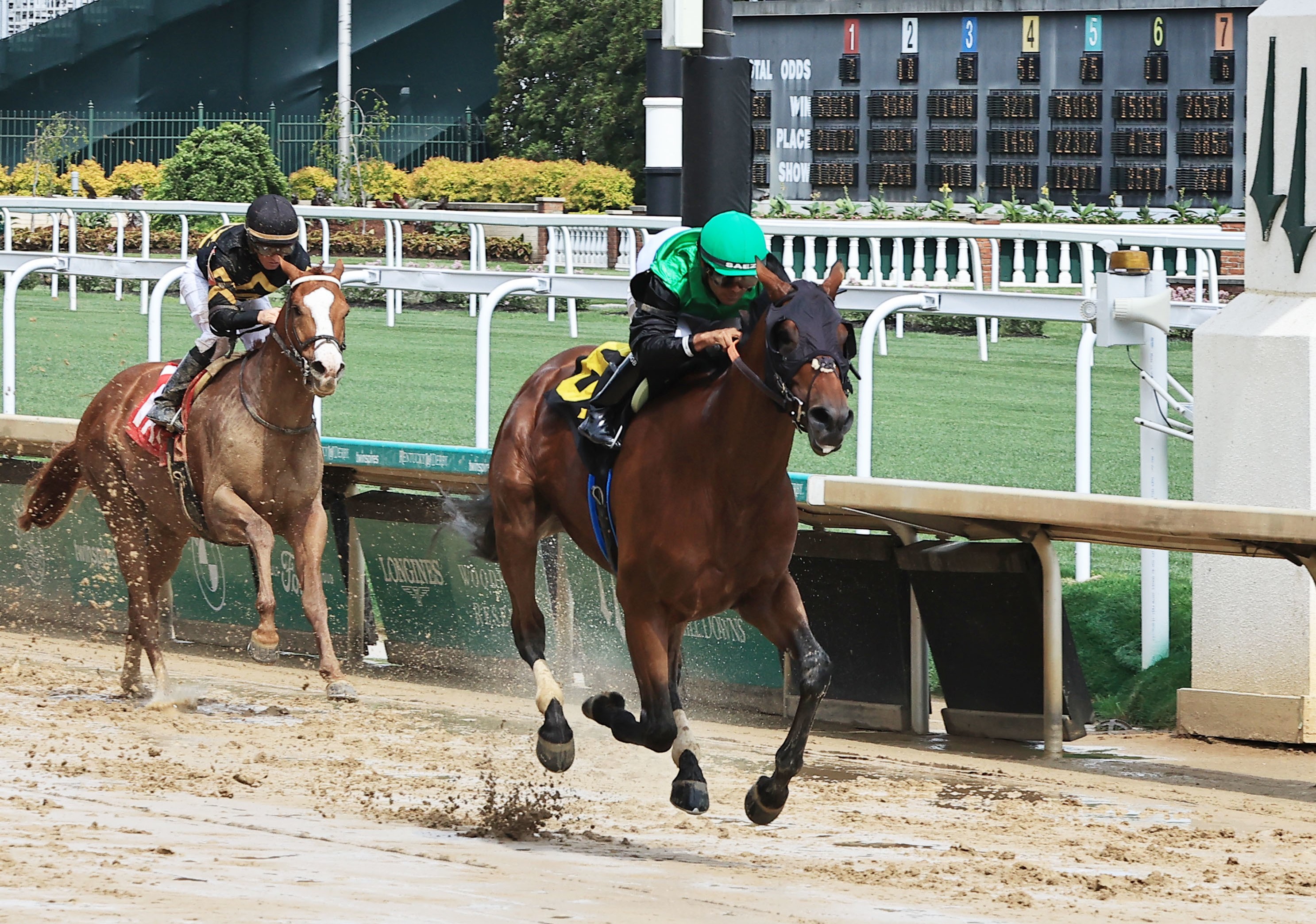 Curbstone wins maiden at CD May 3 2022
